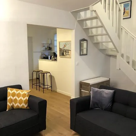 Charmante Maison Coeur De La Gare Des Deauville