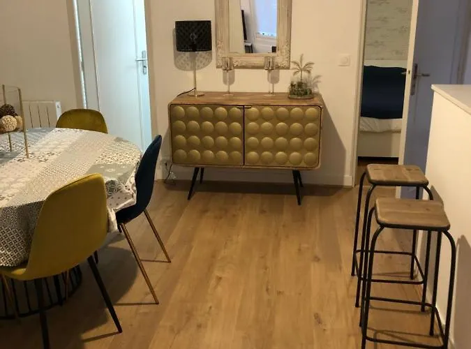 בית נופש Charmante Maison Coeur De La Gare Des דוביל